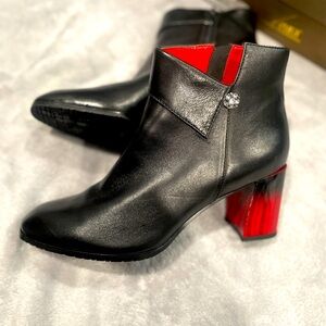 Spring Step Azura Black Red Boots Size 39 (8-1/2)